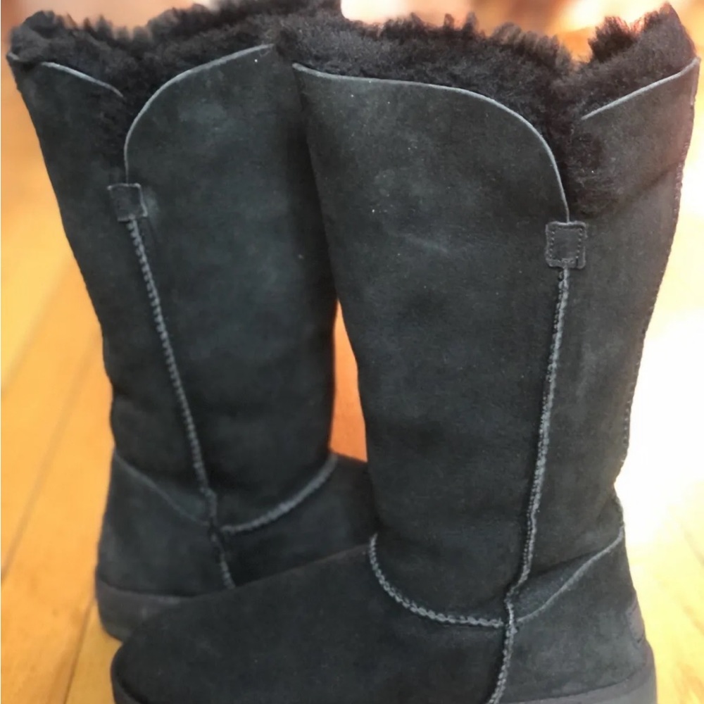 Classic Uggs - image 4